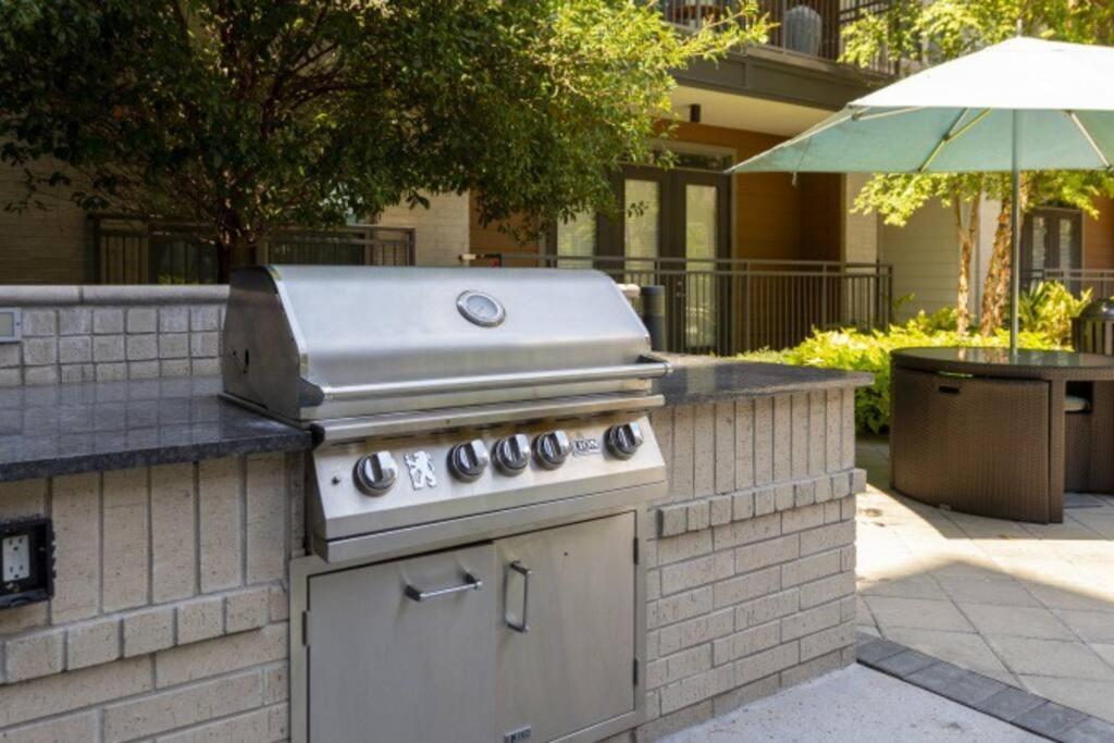 Penthouse Cool-Oasis-In-Houston-Rental Car Available-View-Great-Sleep Eksteriør billede
