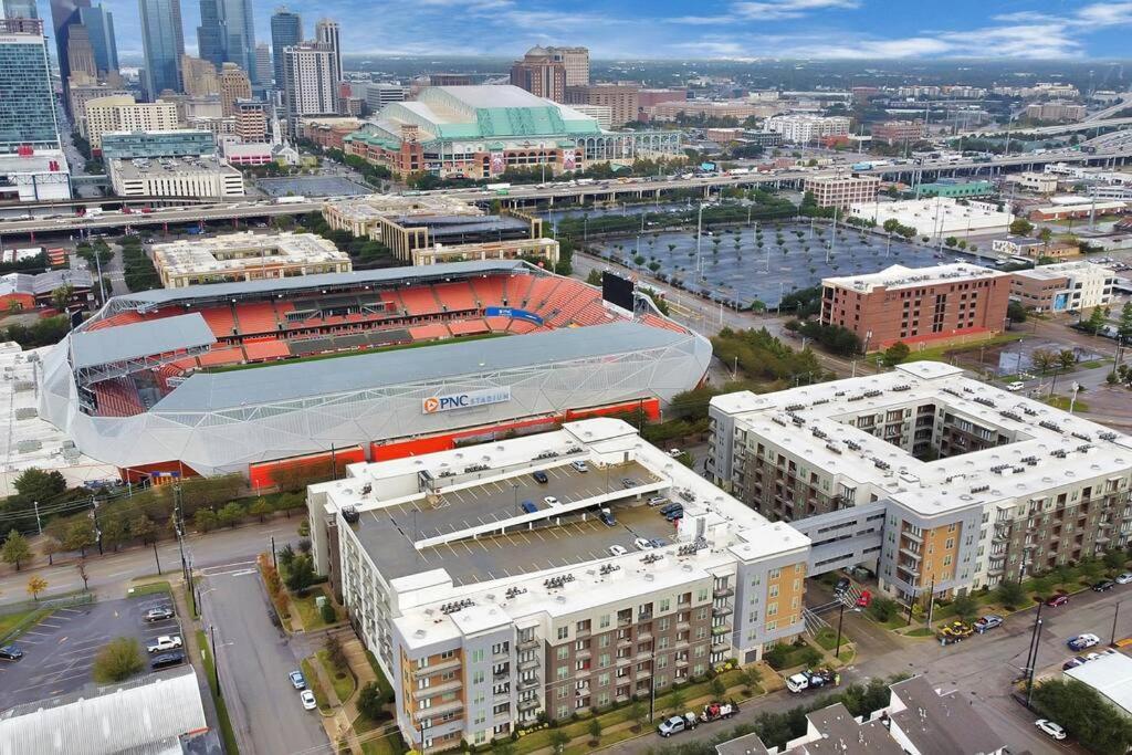 Penthouse Cool-Oasis-In-Houston-Rental Car Available-View-Great-Sleep Eksteriør billede